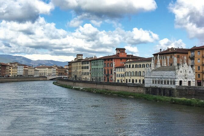 Pisa Walking Tour with Audio and Written Guide by a Local - Strolling Through the Heart of Pisa: Borgo Stretto and Piazza dei Cavalieri