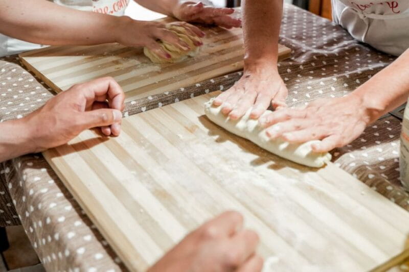 Pizza class on the beach and dinner at sunset - FAQs