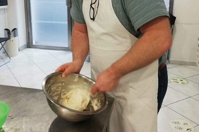 Pizza course in Catania with Show Cooking Cannolo - FAQ