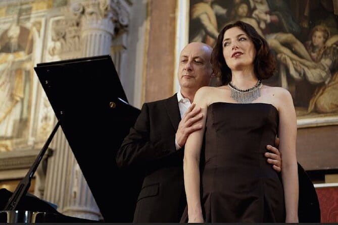 Pizza Dinner and Italian Opera Arias Concert in Florence - Who Should Consider This Tour?