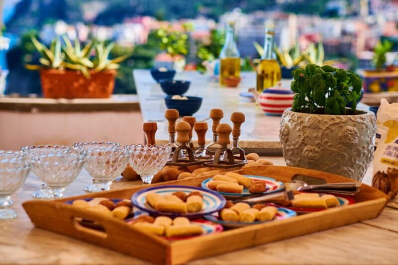 Pizza pasta e sorrento traditional cuisine 100% hands on - The Guides: Knowledgeable, Friendly, and Passionate