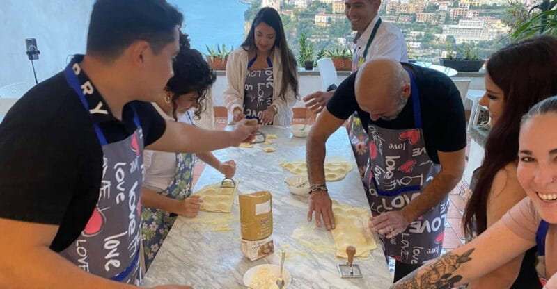 Pizza pasta e sorrento traditional cuisine 100% hands on - Who Should Consider This Experience?