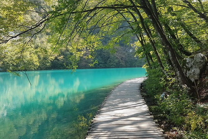 Plitvice Lakes Private day-trip from Zagreb - Discovering Croatia’s Natural Masterpiece: A Deep Dive into the Plitvice Lakes Private Day-Trip