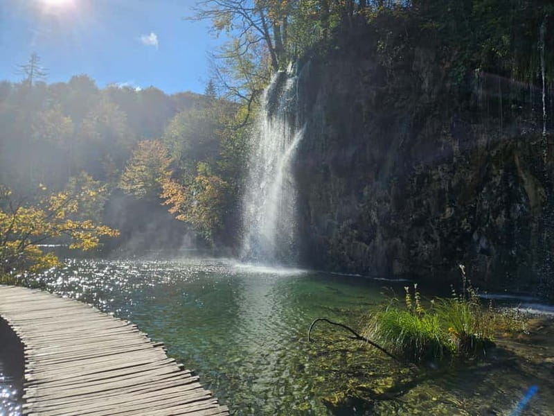 Plitvice: Plitvice Lakes Guided Tour with Boat Ride - What Makes This Tour Stand Out