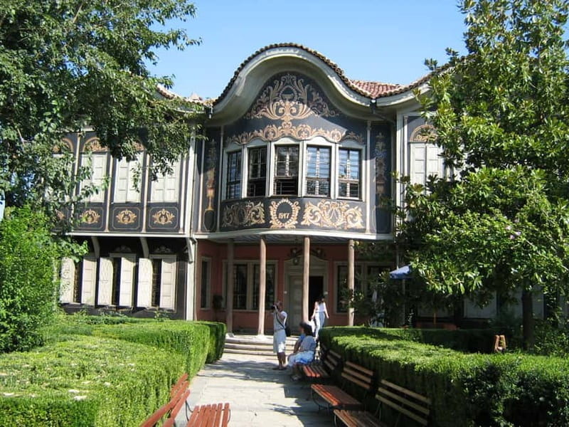 Plovdiv: 2-Hour Sightseeing Walking Tour - Roman Theatre and Roman Stadium