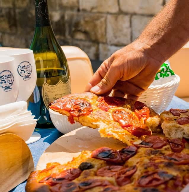 Polignano a Mare: food tour with professional tour guide - The Itinerary Breakdown: What You’ll Actually Do