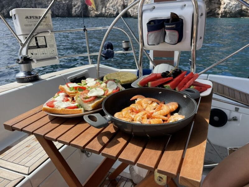 Pollenca/Alcudia : Day Sailing Cap de Formentor - A Deep Dive into the Sailing Adventure in Majorca’s North