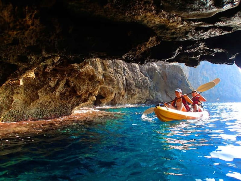 Pollença: Kayak Discovery  Snorkeling and Caves - Exploring Mallorca from the Water: A Practical Dive into the Kayak Discovery Tour