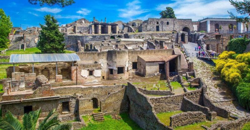 Pompeii : 2h small group tour with an archeologist - Frequently Asked Questions