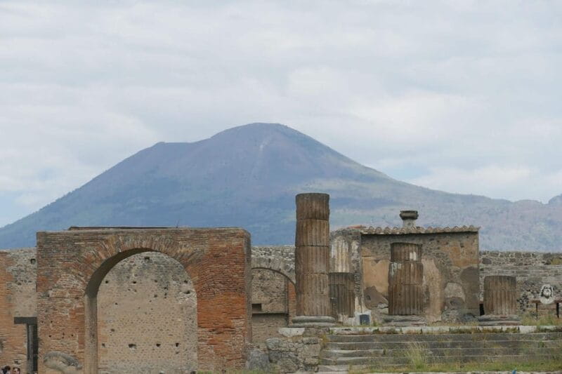 Pompeii and Amalfi - VIP tour/Small group from Naples - The Day Unpacked: From Naples to Pompeii and Amalfi