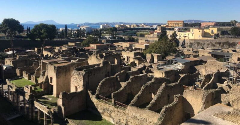 Pompeii and Herculaneum: Guided Tour with an Archaeologist - The Real Value of the Tour