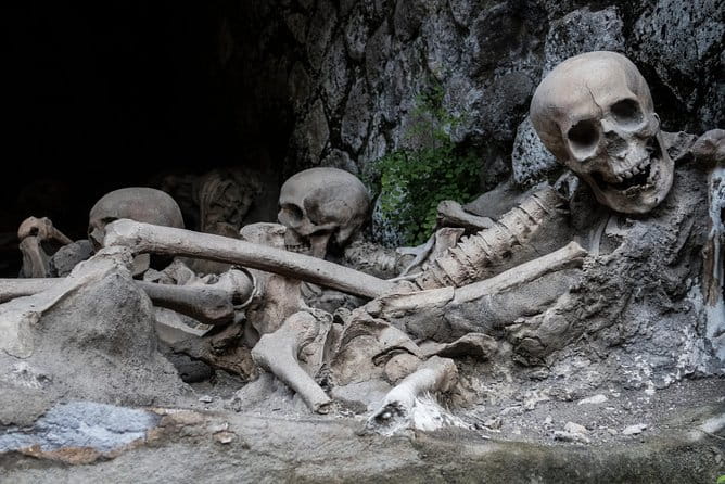 Pompeii and Herculaneum small group tour - skip the line - The Sum Up