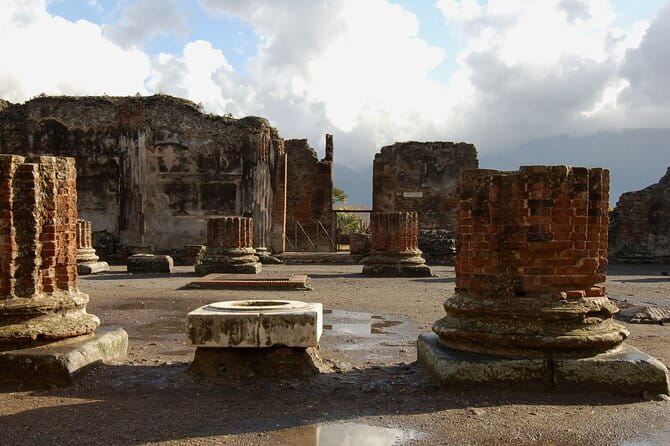 Pompeii Archaeological Area Entrance Ticket - Entering Pompeii: What to Expect at the Gates
