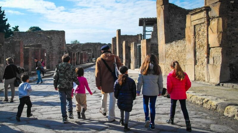 Pompeii: Family-Friendly Guided Walking Tour with Activities - The Benefits of a Private, Kid-Centered Tour