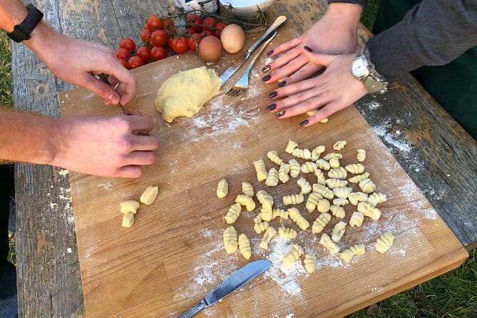 Pompeii: guided tour of the ruins and cooking class fresh pasta - FAQs