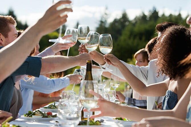 Pompeii Guided Tour with Lunch & Entry Ticket Included - The Lunch: A Taste of Local Vines and Simple Italian Fare