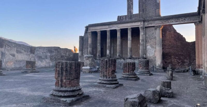 Pompeii: Guided Tour with Skip-the-Line Entry - Entering Pompeii: What You Can Expect