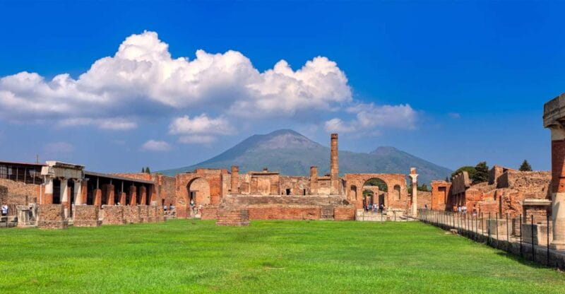 Pompeii, Herculaneum, and Vesuvius: Full-Day Tour - Key Points/Takeaways
