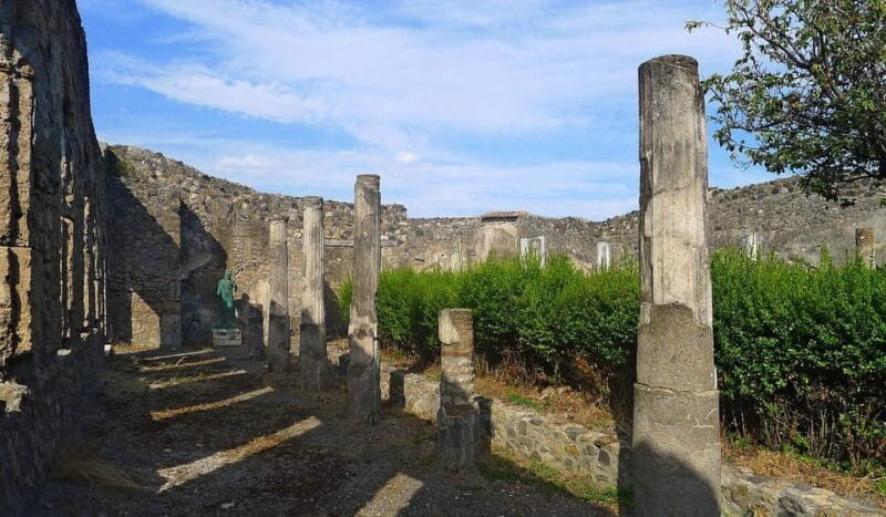 Pompeii Private 5 hours Tour from Sorrento - Arriving in Pompeii: The Itinerary Breakdown