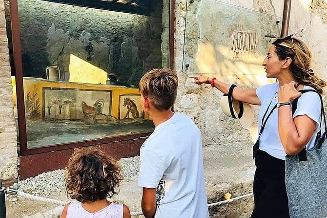 Pompeii Private Walking Tour with Expert and Authorized Guide - Key points / Takeaways
