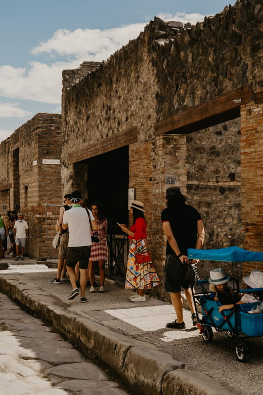 Pompeii Ruins & Vesuvius Full-Day Tour from Pompeii - Transportation and Timing: The Backbone of the Day