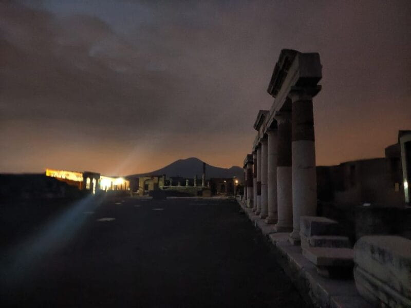 Pompeii Sunset tour for small group - FAQ
