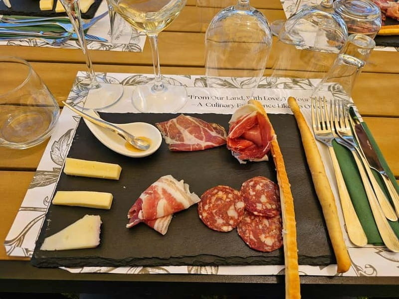 Pompeii Tour & Lunch with Wine Tasting Experience - Key Points / Takeaways