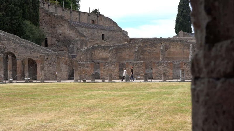 Pompeii: Tour of the Archaeological Excavations and Fresh Pasta Cooking Class - Tasting & Regional Flavors