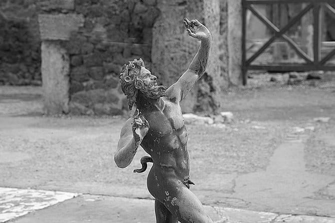 Pompeii & Vesuvius with Lunch & Wine Tasting from Amalfi Coast - Pompeii Archaeological Park