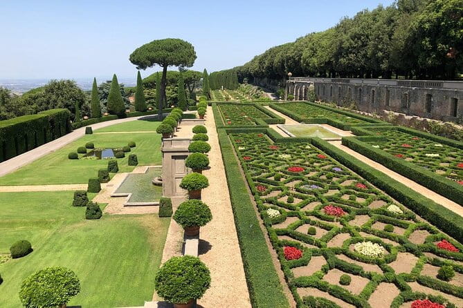 Pontifical Villa Gardens at Castel Gandolfo Audio-Guided Minibus Tour - Exploring the Pontifical Villa Gardens: What to Expect