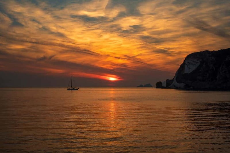 Ponza: Sunset by boat with aperitif and swim at Chiaia di Luna - Who Should Consider This Tour?