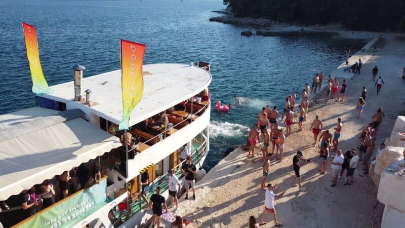 Pore: Boat Party Cruise with Drinks, DJ, and After-Party - Key points / Takeaways
