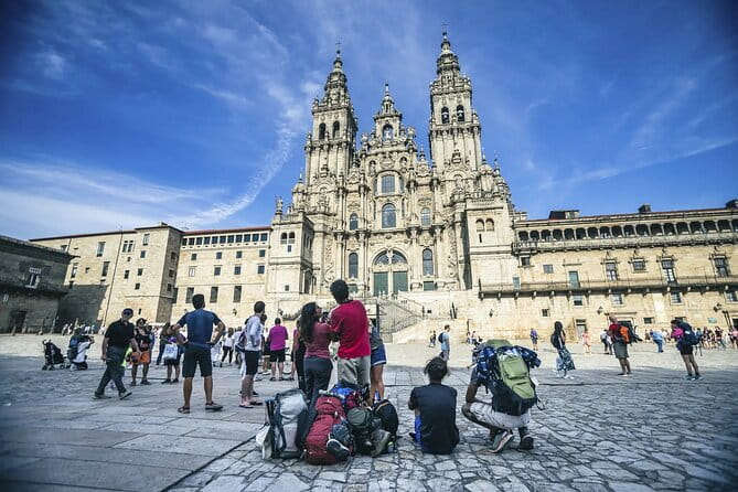 Port to Santiago de Compostela with up to 3 stops on the way - The Sum Up