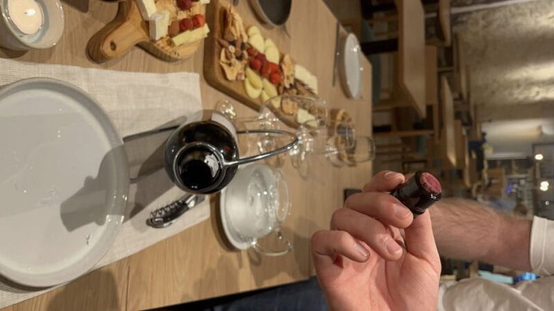 Port Wine class with 5 Port tasting and pairings - Food Pairings and Tasting Experience: Elevating the Flavors