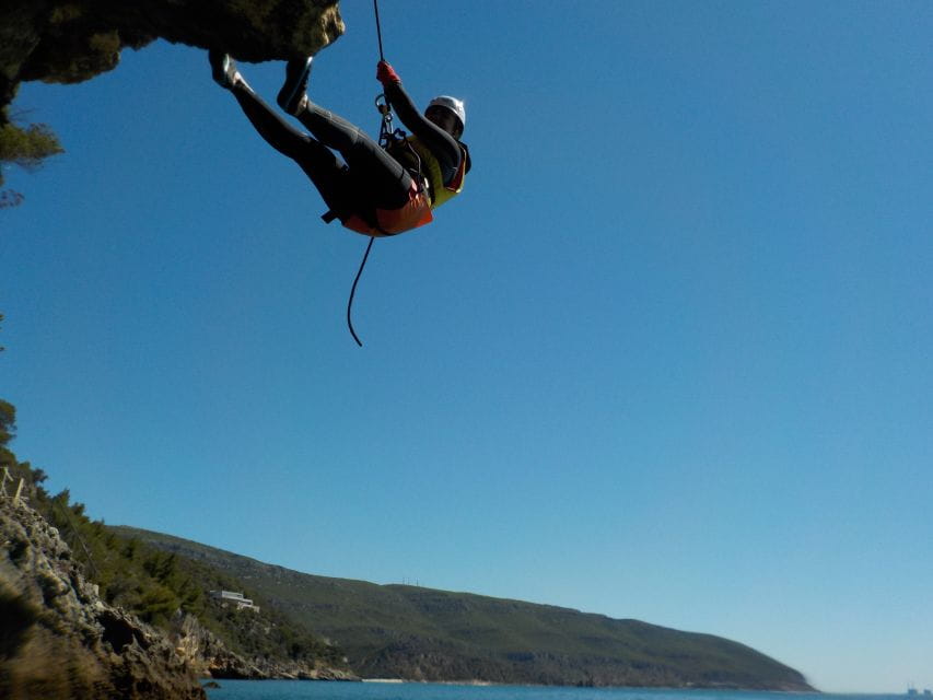 Portinho Da Arrábida: Coasteering Boat Tour - Coasteering Tour Duration and Price