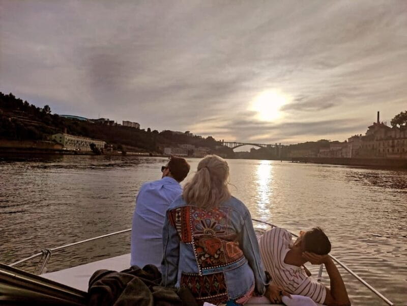 Porto: 6 Bridges and Ribeira Boat Tour with Sunset Option - Who This Tour Is Best For