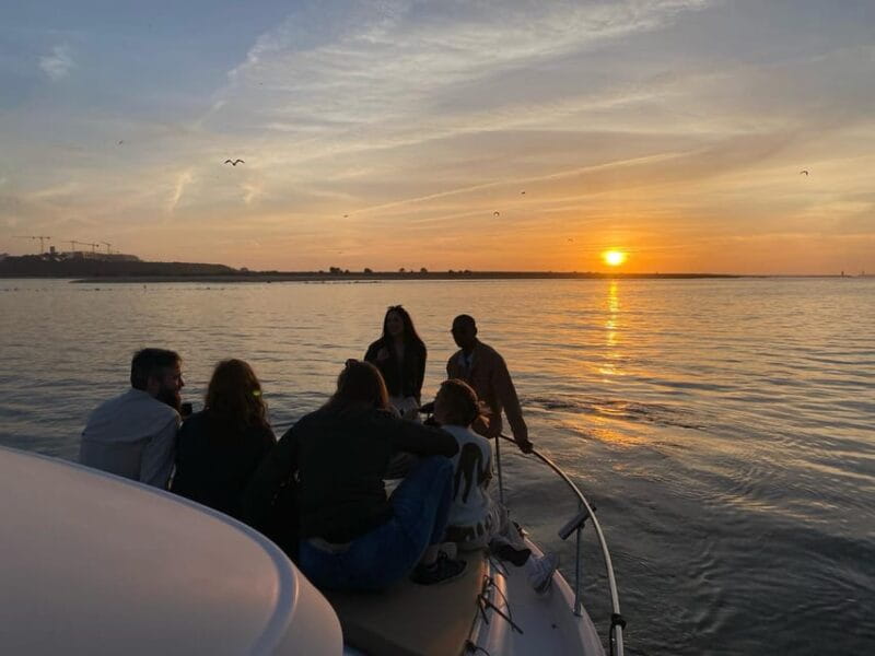 Porto: 6 Bridges Cruise & Port Wine with Sunset Option - Discover Porto from the Water: An Intimate 6 Bridges Experience