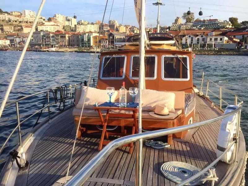 Porto: Classic Boat Cruise Along the Douro River - Porto: Classic Boat Cruise Along the Douro River
