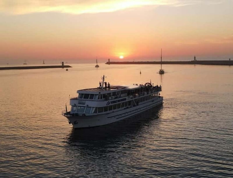 Porto: Cruise with Dinner & Live Music - What You Can Expect During the Cruise