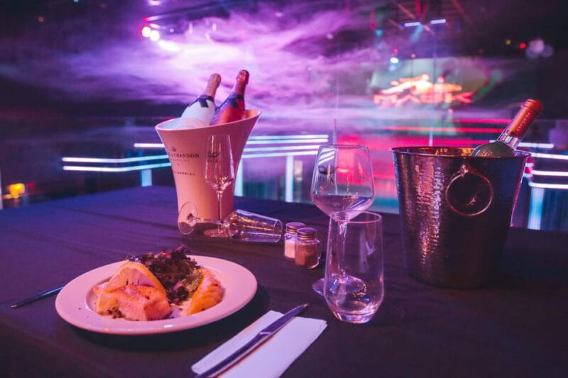 Porto: Dinner with Cabaret & Pole Shows - Key Points / Takeaways