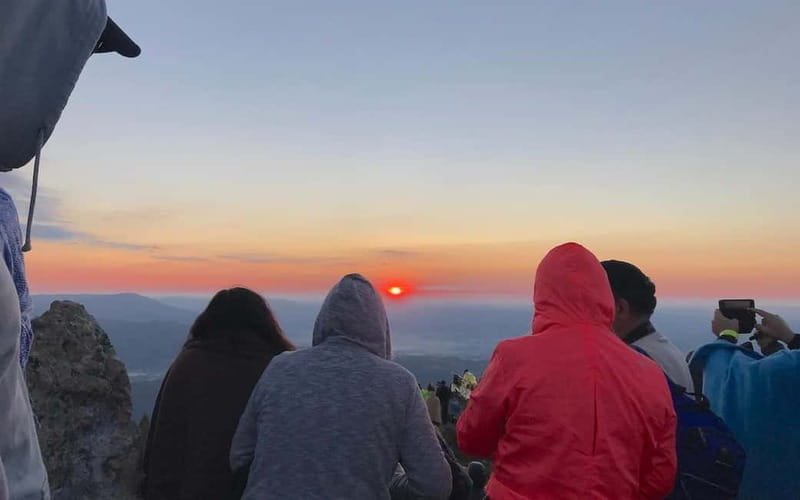 Porto & Douro: Marão Mountain Sunrise Hike with Guide - Key Points/Takeaways