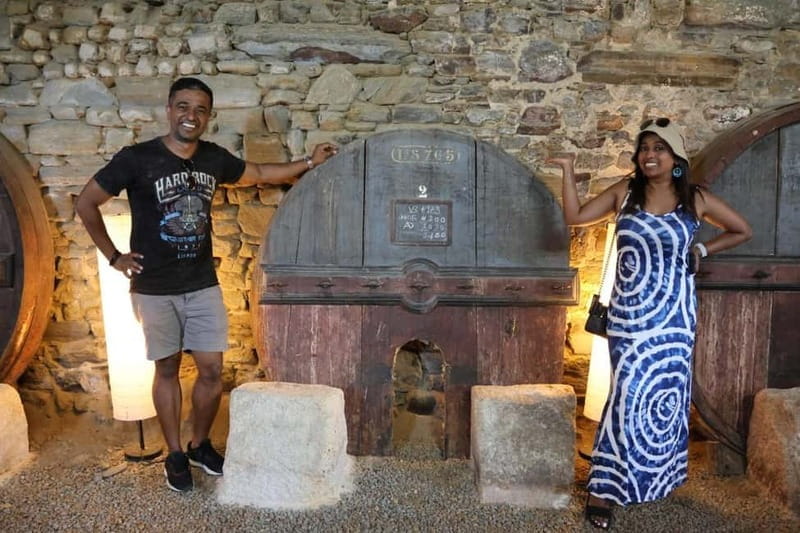 Porto: Douro Valley, 2 Wineries, Lunch, and 1-Hour Boat Tour - Exploring the Douro Valley: An Inside Look at the Itinerary