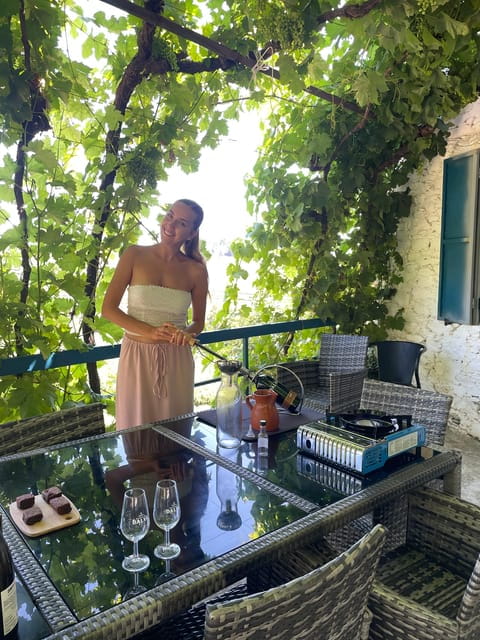 Porto: Douro Valley Wine Tour with a Sommelier & Boat Trip - Key Points / Takeaways