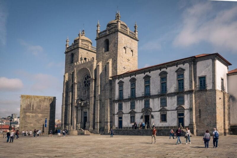 Porto: Flexible Walking Tour in Medieval Area - Who Will Love This Tour?