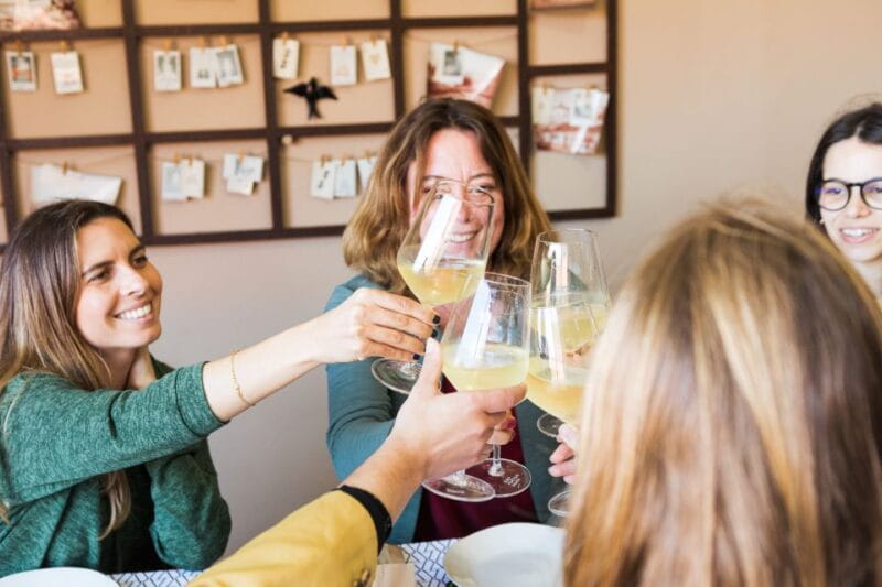 Porto: Food & Wine Tasting Walking Tour with Port Wine Cave - Practical Tips for Travelers