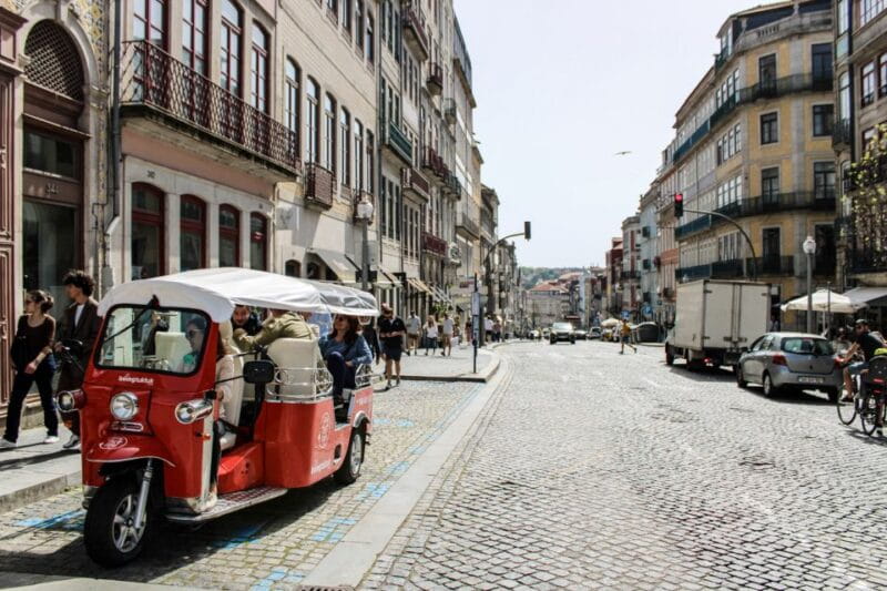 Porto: Guided Tour by Tuk-Tuk and Douro River Cruise - Key Points / Takeaways