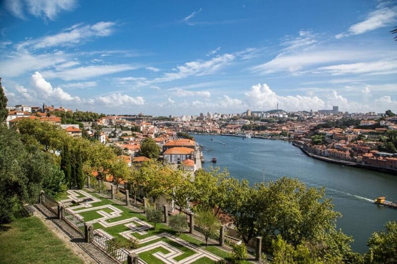 Porto: Half-Day Sightseeing in Porto with a Local - FAQ
