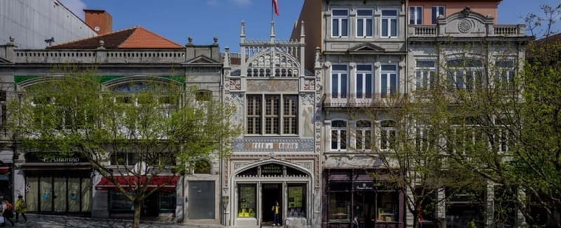 Porto: Livraria Lello Entry Ticket - Crowds and Practical Tips
