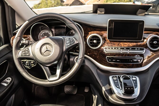 Porto Private Airport Departure Transfer - Luggage and Accessibility Details