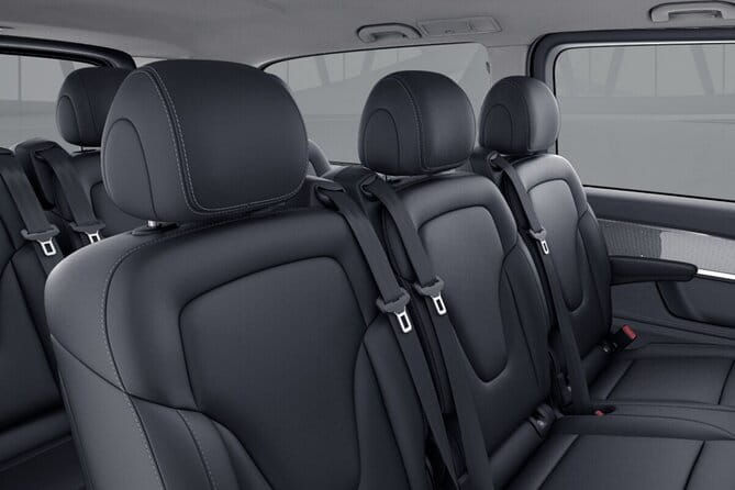 Porto Private arrival Transfer - The Ride: Comfort, Privacy, and WiFi